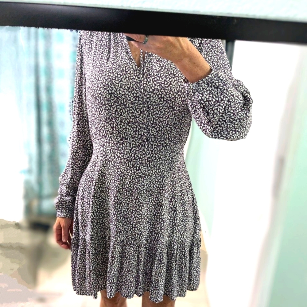 Loft Ruffle Dress sz 6 with Free Shipping